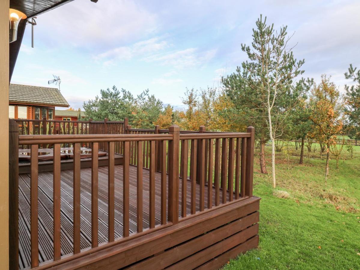 Oakwood Lodge ยอร์ค ภายนอก รูปภาพ