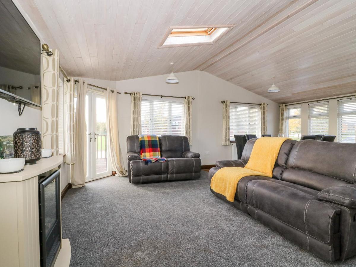 Oakwood Lodge ยอร์ค ภายนอก รูปภาพ